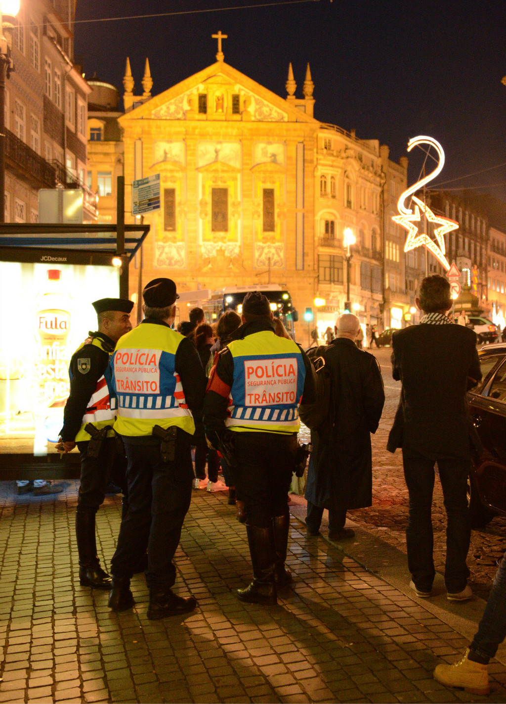 包含转折点！塞维利亚刷新队史纪录；欧篮联今夜攻防权衡；赛场秩序良好；训练强度明显提升的词条